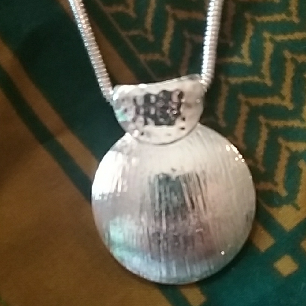 Jewelry - Picture 2 of 4